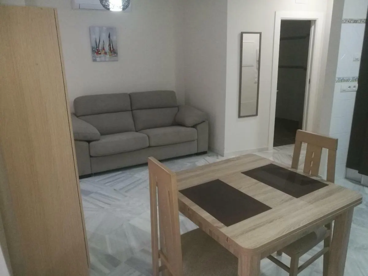 Apartamentos Edificio Vicente Málaga Apartman